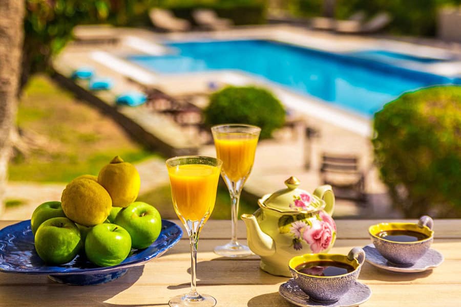 Traditional Dishes & Drinks